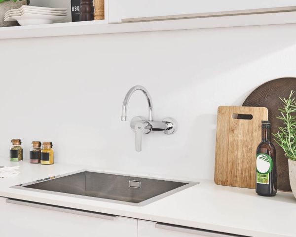 Grohe Eurosmart Spültischbatterie mit schwenkbarem C-Auslauf, Wandmontage, chrom