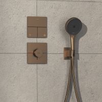 Vorschau: Hansgrohe ShowerSelect Comfort E Ventil Unterputz für 3 Verbraucher, brushed bronze