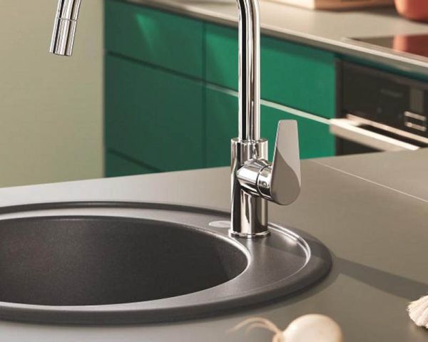 Grohe BauEdge Einhand-Küchenarmatur mit C-Auslauf, ausziehbar, chrom