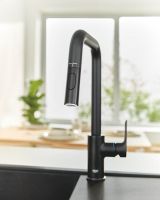 Vorschau: Grohe Eurosmart Küchenarmatur mit herausziehbarer Dual Spülbrause, matt black 306192430