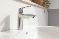 Vorschau: Grohe Eurosmart Waschtischbatterie M-Size mit herausziehbarem Auslauf und Push-Open, chrom 23976003 