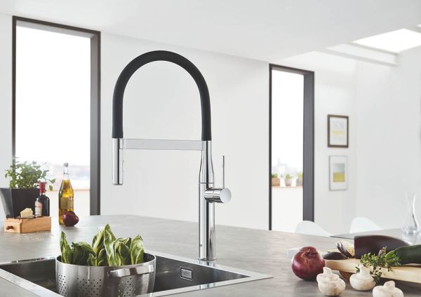 Grohe Essence Küchenarmatur mit Profibrause