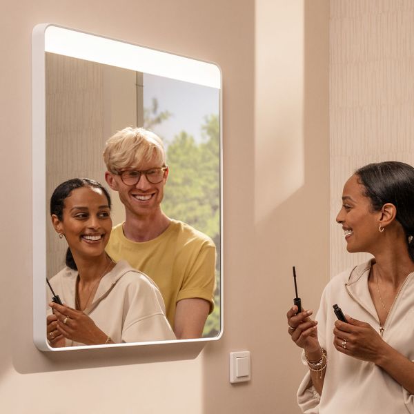 hansgrohe Xarita Lite Q Spiegel rechteckig, horizontale LED-Beleuchtung, Spiegelheizung, IR Sensor