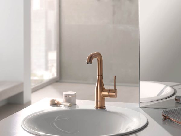 Grohe Essence Waschtischbatterie L-Size mit Ablaufgarnitur, schwenkbar