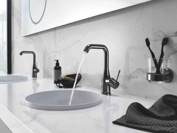 Grohe Essence Waschtischbatterie L-Size mit Ablaufgarnitur, schwenkbar